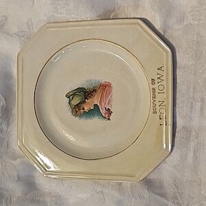 Vintage Souvenir of Leon, Iowa Imperial China